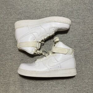 NIKE AIR FORCE HIGH TOP